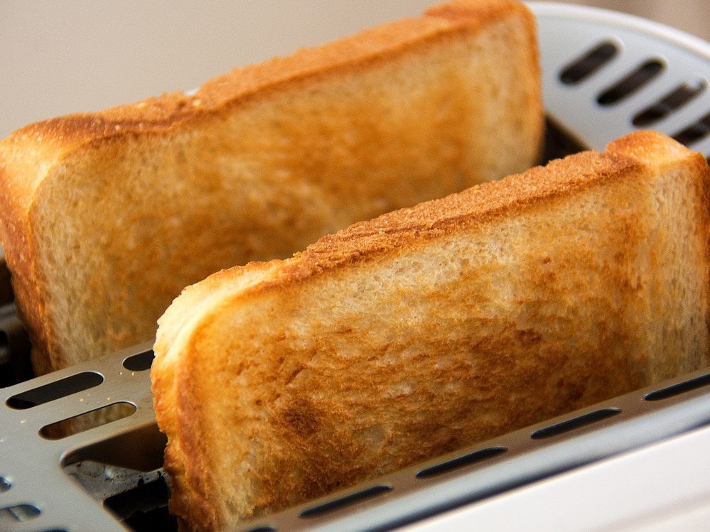 Things to look at when reading toaster – oven reviews post thumbnail image